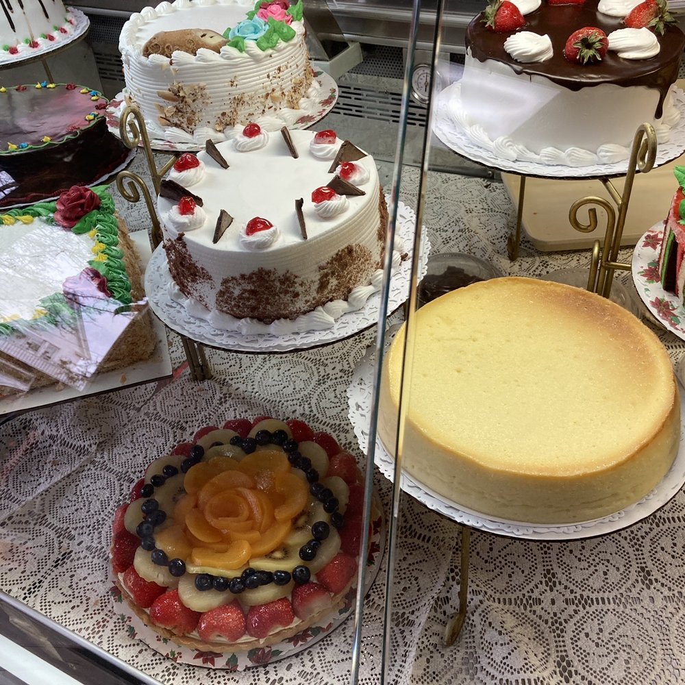Mama's Backyard Café - Cakes - Bakeries Near Me - Corona, New York Mama's Backyard Café - Cakes - Bakeries Near Me - Corona, New York