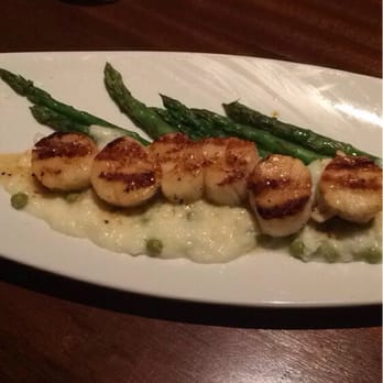 Seasons 52 - Caramelised scallops and lemon risotto - New American Near Me - Edison, New Jersey Seasons 52 - Caramelised scallops and lemon risotto - New American Near Me - Edison, New Jersey