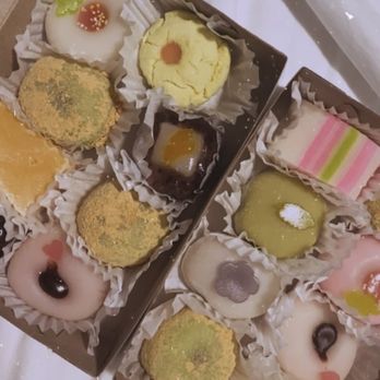 Fugetsu-Do - Oh heaven!!! ($25) for two boxes - Candy Stores Near Me - Los Angeles, California Fugetsu-Do - Oh heaven!!! ($25) for two boxes - Candy Stores Near Me - Los Angeles, California