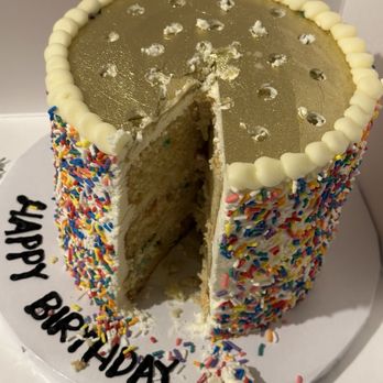 Hayley Cakes And Cookies - 6" layered cake - Bakeries Near Me - Austin, Texas