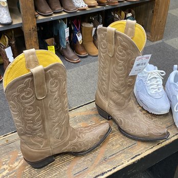 Cavender's Boot City - Shoe Stores Near Me - Houston, Texas Cavender's Boot City - Shoe Stores Near Me - Houston, Texas
