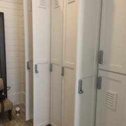 Spa At Farmhouse Inn - Locker rooms.