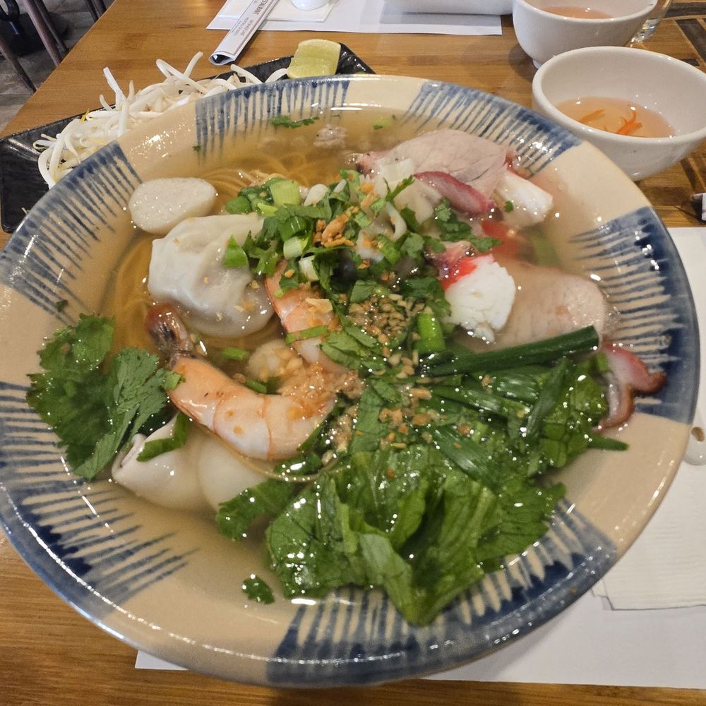 Truong Thanh Restaurant - Combination seafood wonton yellow noodle soup. Yum! - Vietnamese Near Me - Milpitas, California Truong Thanh Restaurant - Combination seafood wonton yellow noodle soup. Yum! - Vietnamese Near Me - Milpitas, California