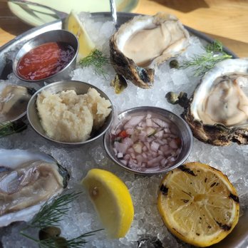 Seaside Oyster Bar - 2 diff types of oysters. I think the big ones were Bayshore - Seafood Near Me - Suwanee, Georgia Seaside Oyster Bar - 2 diff types of oysters. I think the big ones were Bayshore - Seafood Near Me - Suwanee, Georgia