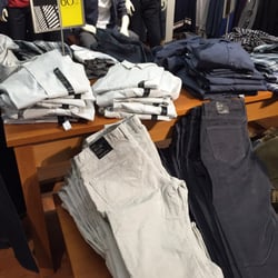Banana Republic Factory Store