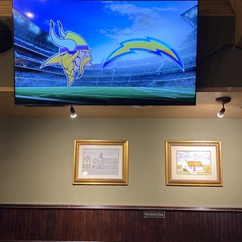 Ireland's Four Courts - Breakfast & Brunch Near Me - Arlington, Virginia