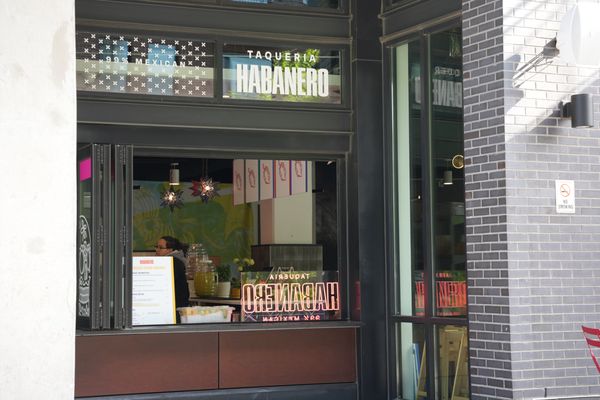 Taqueria Habanero by null