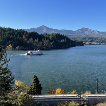 Best Western Plus Columbia River Inn - View from the balcony - Hotels Near Me - Cascade Locks, Oregon Best Western Plus Columbia River Inn - View from the balcony - Hotels Near Me - Cascade Locks, Oregon