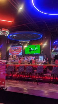 Lucky Strike Atlantic Station by null
