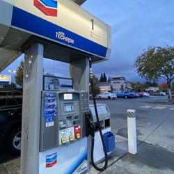 Chevron - Nice chip enabled pumps