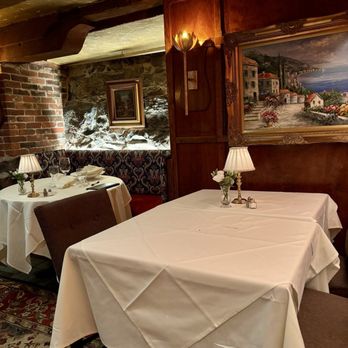 Ristorante Massimo - Inside - Italian Near Me - Portsmouth, New Hampshire Ristorante Massimo - Inside - Italian Near Me - Portsmouth, New Hampshire