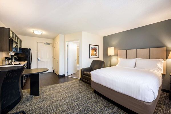 Sonesta Simply Suites Las Vegas Convention Center by null