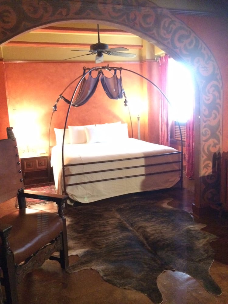 Hotel Figueroa - The Unbound Collection by Hyatt