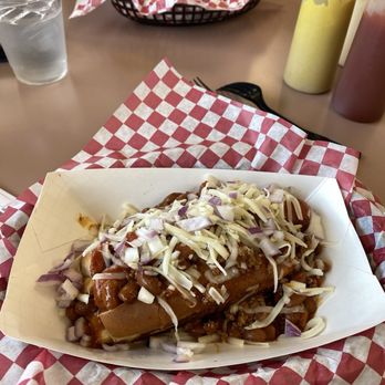 White Lightning Restaurant - Best chili dog since Sonic screwed theirs up 20 years ago. - American Near Me - Lampe, Missouri