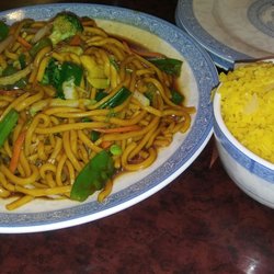 Veggie Lo Mein.
