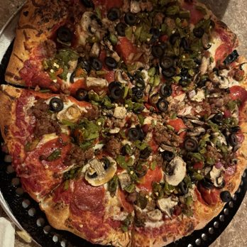 Pizza Barn - Route 66 pizza - Pizza Near Me - Edgewood, New Mexico