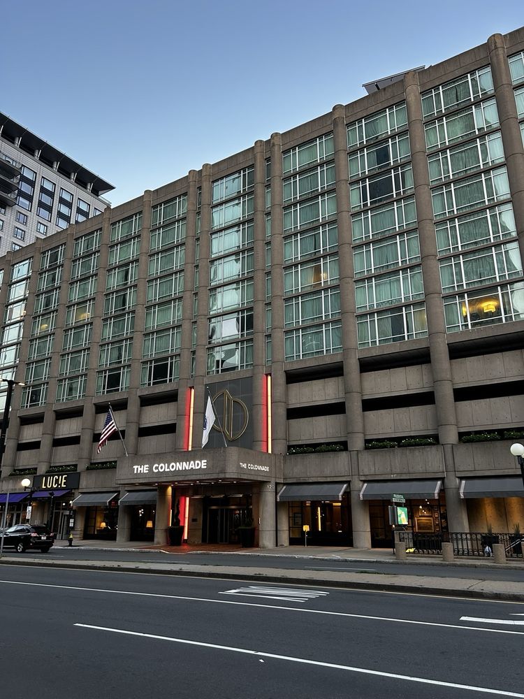 The Colonnade Hotel