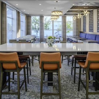 Hilton Garden Inn Freeport Downtown - Restaurant - Hotels Near Me - Freeport, Maine Hilton Garden Inn Freeport Downtown - Restaurant - Hotels Near Me - Freeport, Maine
