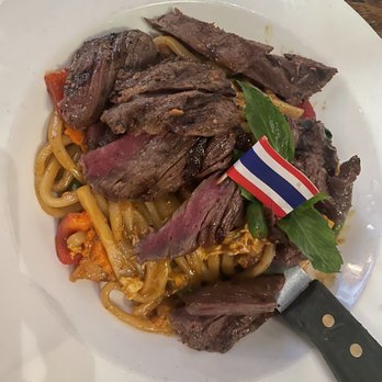 Top Thai - Udon Basil with steak - Thai Near Me - New York, New York Top Thai - Udon Basil with steak - Thai Near Me - New York, New York