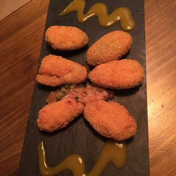The Black Turtle - Jalapeños - Burgers Near Me - Valencia, V