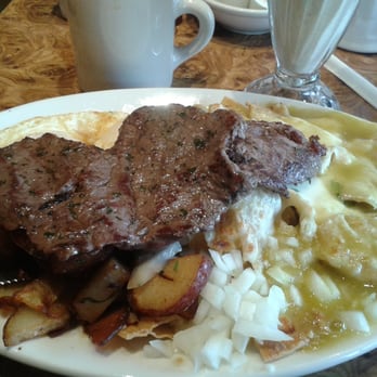 Tiztal Cafe - Chilaquiles (steak & eggs) - Breakfast & Brunch Near Me - Chicago, Illinois