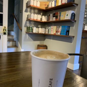 Handlebar Cafe - Latte - Coffee & Tea Near Me - Nantucket, Massachusetts
