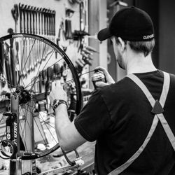 Liberty! Bicycles - Liberty! Bicycles, 2 Bond Street, Downtown St.Catharines, ON, L2R4Y9 905-682-1454 www.libertybicycles.com