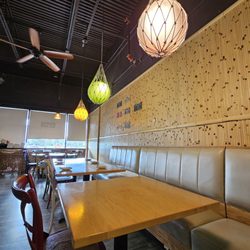 Spicy Girl - Dining
