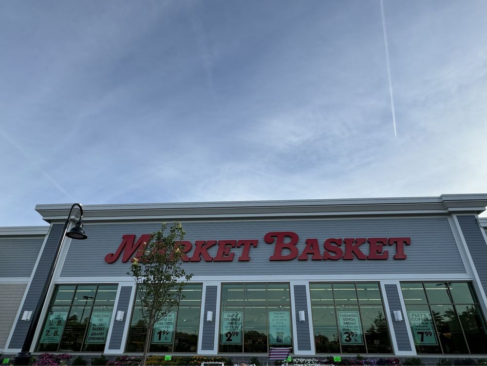 MARKET BASKET Updated November 2024 169 Topsham Fair Mall Rd