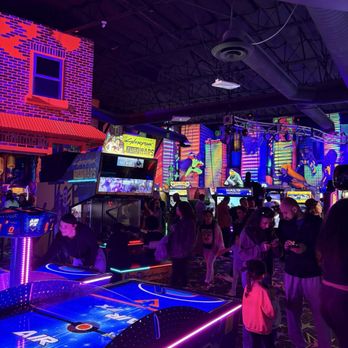 Arcade Monsters - Arcades Near Me - Murrieta, California
