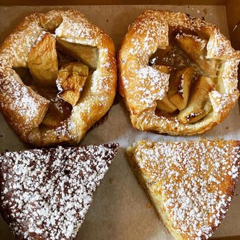 Sage Bakehouse - three pastries in a box - Bakeries Near Me - Santa Fe, New Mexico Sage Bakehouse - three pastries in a box - Bakeries Near Me - Santa Fe, New Mexico