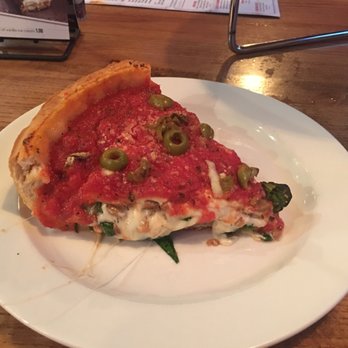 Giordano's - Pizza Near Me - Rockford, Illinois