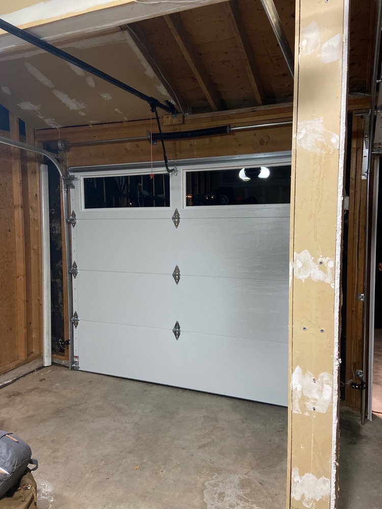 SKY CASTLE GARAGE DOORS Updated August 2024 23 Photos Erie