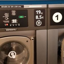 La Wash - Numbers on machines