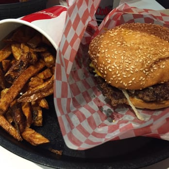 Slab Burgers - Slab Burgers April 11, 2016 - Burgers Near Me - Toronto, Ontario Slab Burgers - Slab Burgers April 11, 2016 - Burgers Near Me - Toronto, Ontario