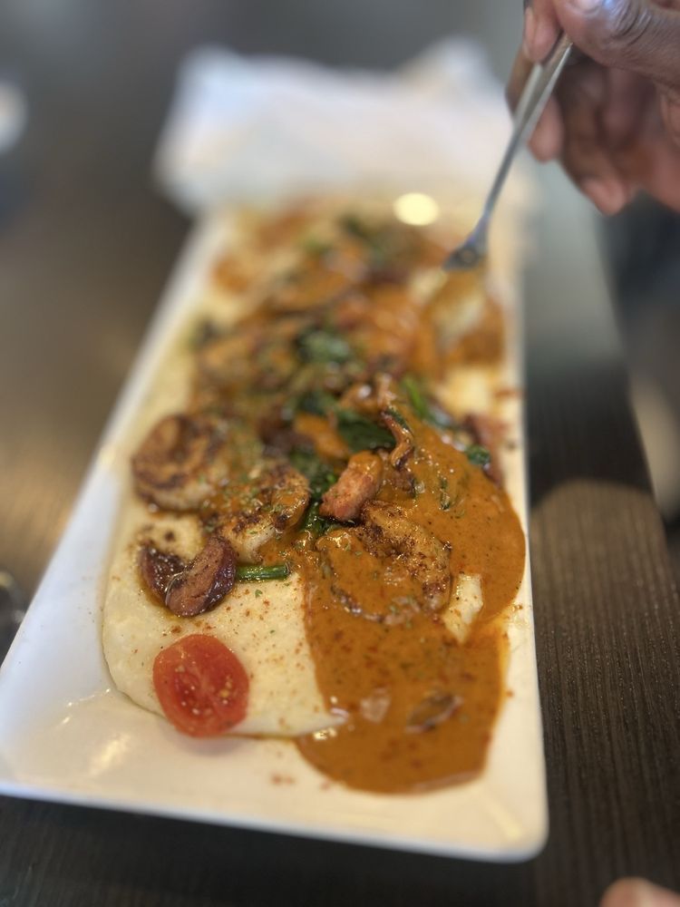 Food from Uptown Kitchen & Bar