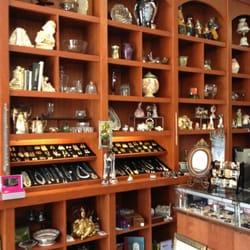 Sophie's Closet - Home accessories and jewelry