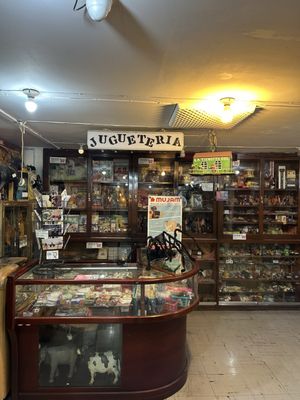 Museo del Juguete Antiguo México by null