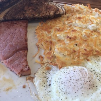 PerKup Cafe - Breakfast & Brunch Near Me - West Des Moines, Iowa PerKup Cafe - Breakfast & Brunch Near Me - West Des Moines, Iowa