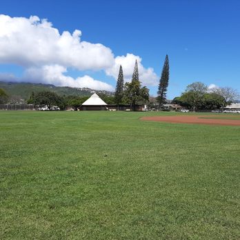 Kahala Community Park - This is what the Kahala Community Park looks like during the day time.  From far away, you can see the small pavilion. - Parks Near Me - Honolulu, Hawaii