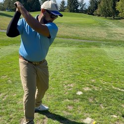 Dauphin Highlands Golf Course - Good swing