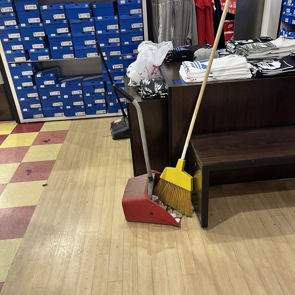How trashy the store was How trashy the store was