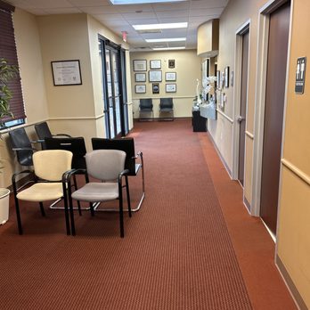 Texas Pain and Spine Physicians - Waiting room - Anesthesiologists Near Me - Round Rock, Texas Texas Pain and Spine Physicians - Waiting room - Anesthesiologists Near Me - Round Rock, Texas