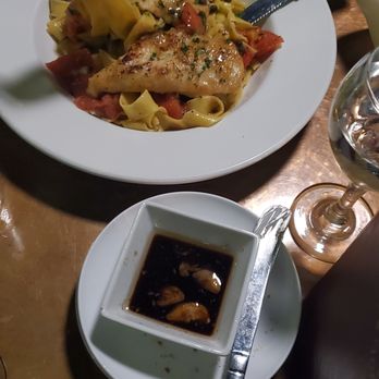 Dantes Bistro Bar & Grill - Picatta di Pollo - Italian Near Me - Barrington, New Hampshire