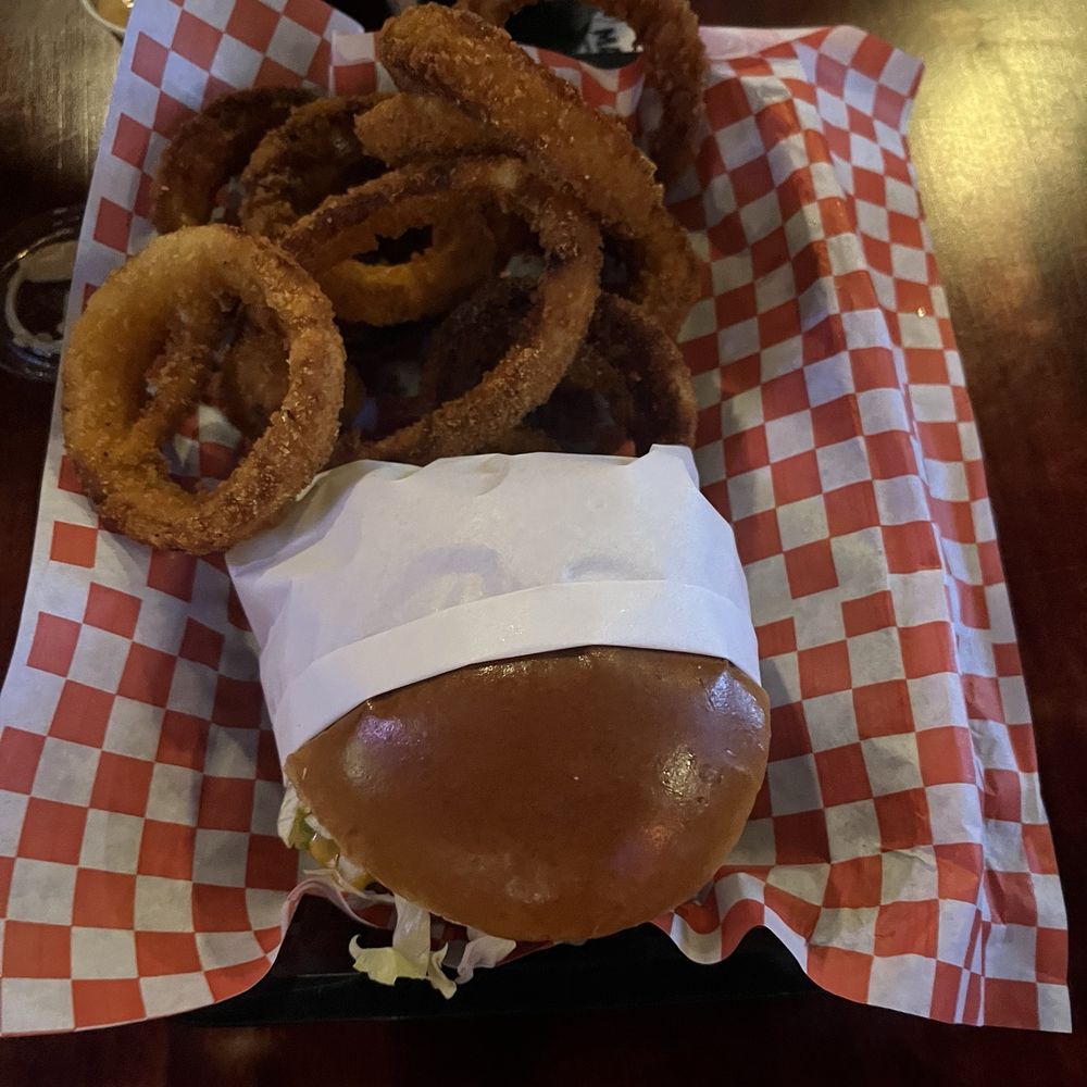 Pints and Quarts - Pubs Near Me - Lacey, Washington Pints and Quarts - Pubs Near Me - Lacey, Washington