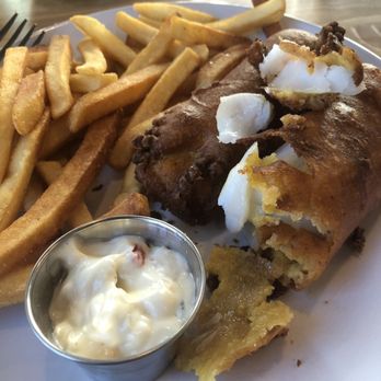Ash & Elm Cider - Gluten free fish and chips - Cideries Near Me - Carmel, Indiana