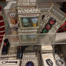 Chapters Store 930 - Cool gift ideas