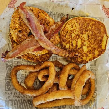 Fuddruckers - Grilled Chicken Combo - Burgers Near Me - Myrtle Beach, South Carolina Fuddruckers - Grilled Chicken Combo - Burgers Near Me - Myrtle Beach, South Carolina