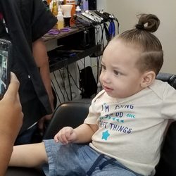 The King's Chair Barber Club - Thank yoou derek... HOUSTON LOVES HIS MAN BUN