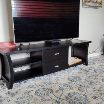 Red Kangaroo Cleaning Service - Family room tv screen cleaned - Home Cleaning Near Me - Hurricane, Utah Red Kangaroo Cleaning Service - Family room tv screen cleaned - Home Cleaning Near Me - Hurricane, Utah